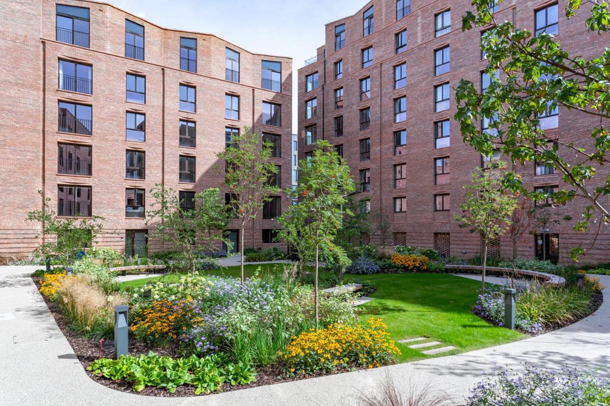 Luxury 2 Bedroom Apartment With Free Parking In The Heart Of York Exterior foto
