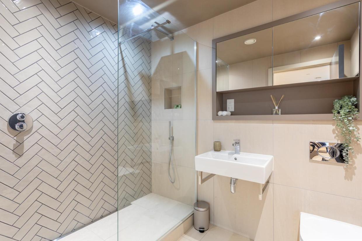 Luxury 2 Bedroom Apartment With Free Parking In The Heart Of York Exterior foto